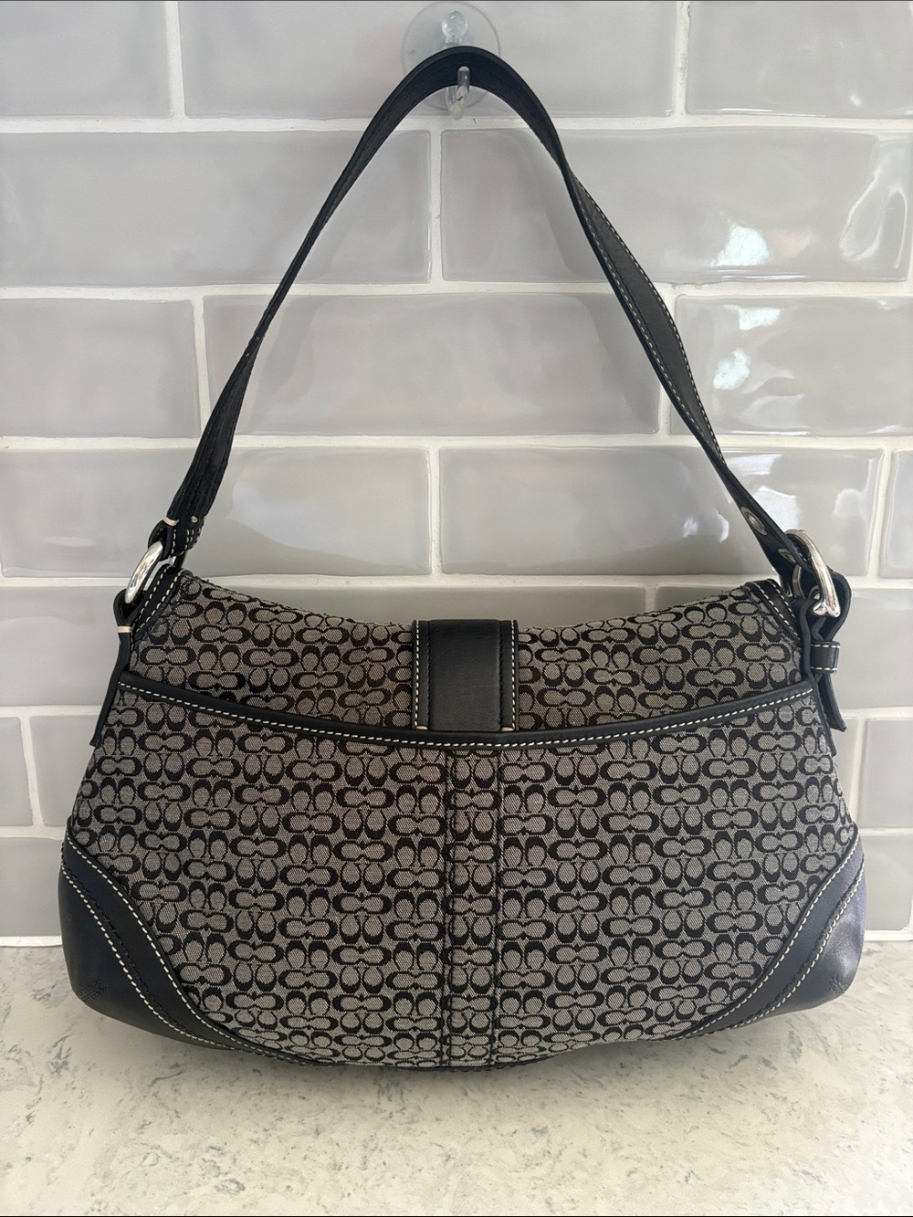 Authentic Coach Soho F10926 Black Gray Signature C Canvas Y2K Shoulder Bag - Picture 2 of 16